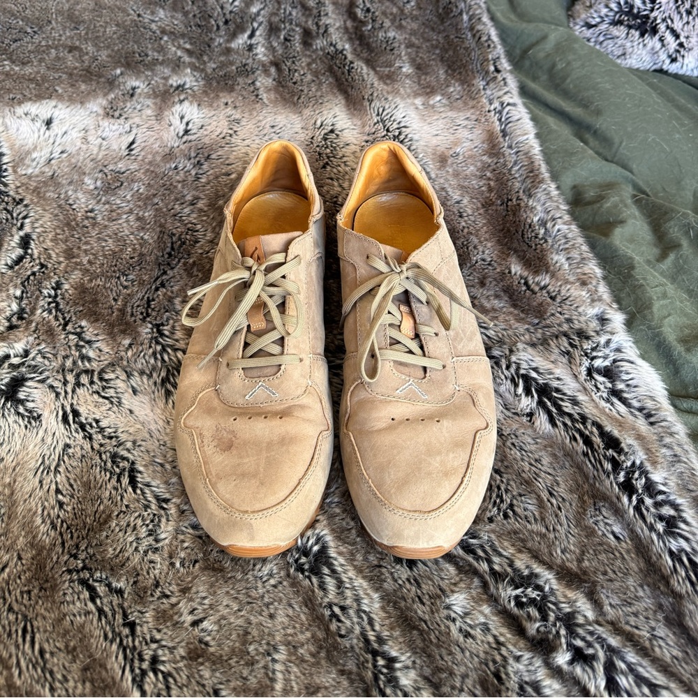 Olukai Sneakers - 11.5 M